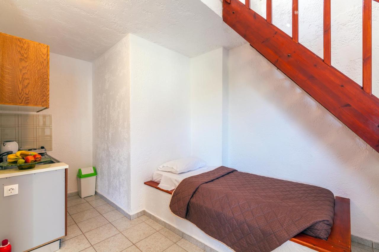 Anatoli Lygaria Apartments On The Beach Ligaria  Extérieur photo